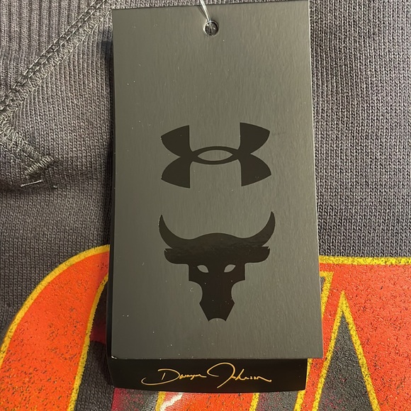 Men’s Under Armour Project Rock Graphic Cutoff T-Shirt Sweatshirt Gray Eagle - Picture 4 of 9